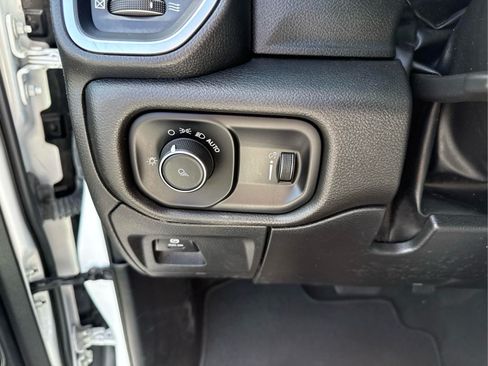 Used 2024 RAM 1500 Big Horn AWD/4WD image 24