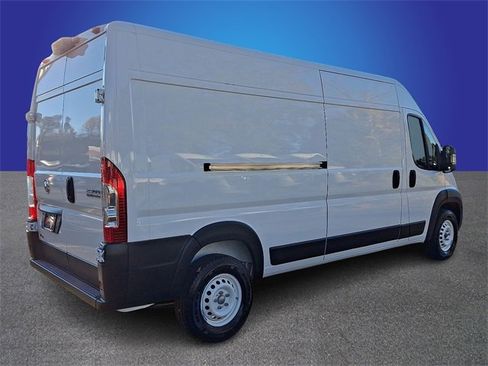 Used 2025 RAM ProMaster 2500 w/ Storage Group image 4