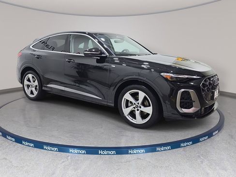 Used 2025 Audi Q5 Prestige w/ 20" Wheel Package AWD/4WD image 5