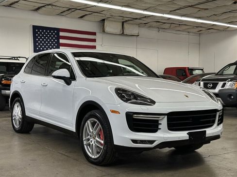 Used 2015 Porsche Cayenne Turbo w/ Premium Plus Package AWD/4WD image 1