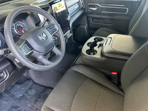 Used 2026 RAM 2500 Big Horn AWD/4WD image 9