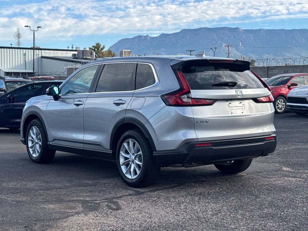 Used 2025 Honda CR-V EX image 6