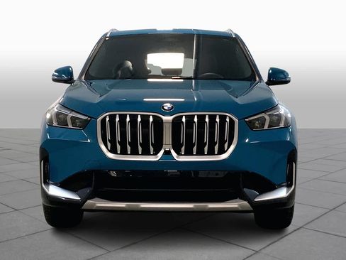 Used 2025 BMW X1 xDrive28i w/ Technology Package AWD/4WD image 3