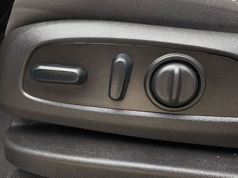 Used 2023 Chevrolet Equinox LS w/ LS Convenience Package image 27