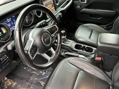 Used 2021 Jeep Wrangler Unlimited Sahara image 10