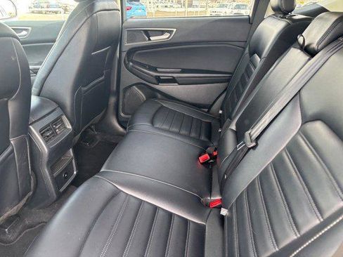 Used 2023 Ford Edge SEL AWD/4WD image 16