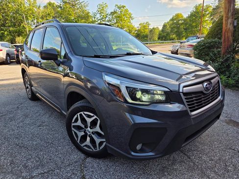 Used 2021 Subaru Forester Premium AWD/4WD image 1
