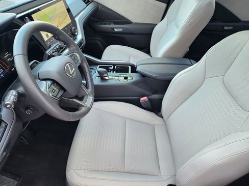 Used 2025 Lexus TX 350 AWD image 13
