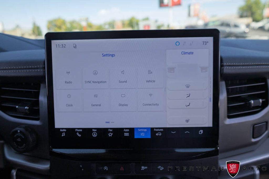 Used 2024 Ford Expedition XLT AWD/4WD image 33