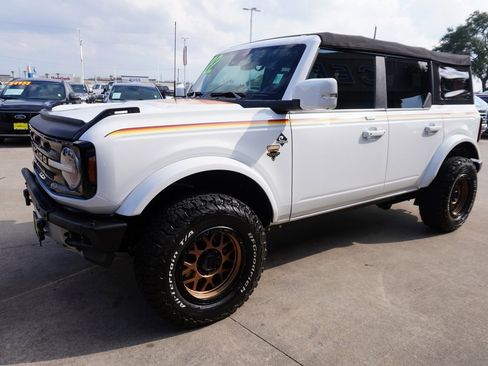 Used 2022 Ford Bronco Outer Banks image 3