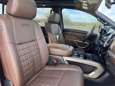 Used 2024 Nissan Titan Platinum Reserve w/ Moonroof Package image 29
