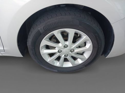 Used 2022 Hyundai Accent SEL FWD image 15