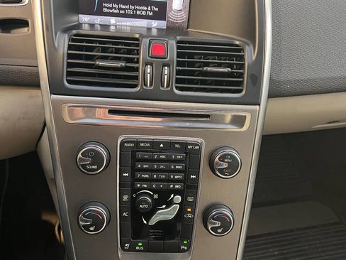 Used 2013 Volvo XC60 T6 image 15