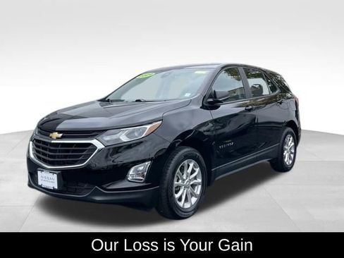 Used 2021 Chevrolet Equinox LS AWD/4WD image 2