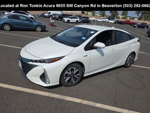 Used 2017 Toyota Prius Prime Premium w/ Carpet Mat Package FWD image 3