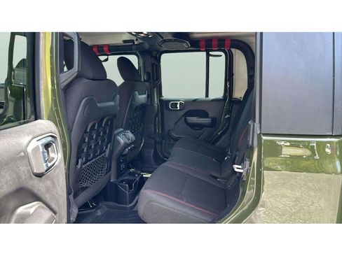 Used 2021 Jeep Gladiator Rubicon AWD/4WD image 19