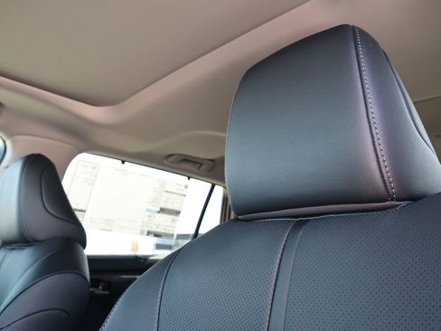 New 2026 Toyota Highlander Limited image 15