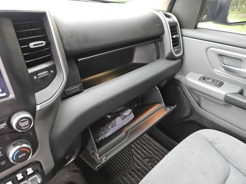 Used 2020 RAM 1500 Big Horn AWD/4WD image 30
