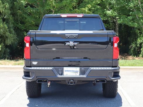 Used 2025 Chevrolet Silverado 1500 LT Trail Boss w/ Convenience Package II AWD/4WD image 8