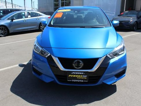 Used 2021 Nissan Versa SV FWD image 3