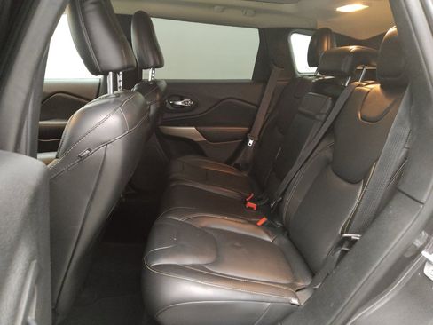 Used 2018 Jeep Cherokee Limited w/ High Altitude Package image 18