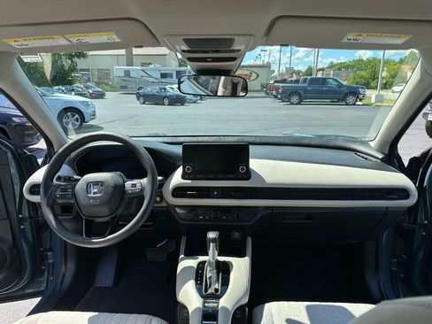 Used 2024 Honda HR-V LX image 39