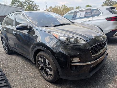 Used 2022 Kia Sportage EX image 2