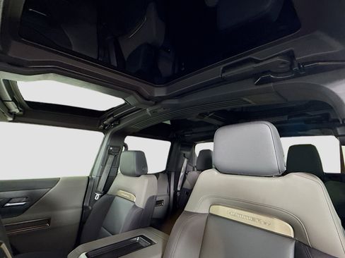 Used 2025 GMC Hummer EV 2X AWD/4WD image 23