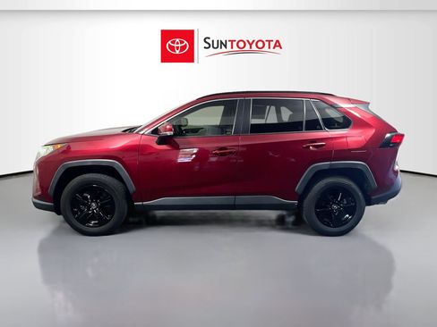 Used 2019 Toyota RAV4 XLE FWD image 7