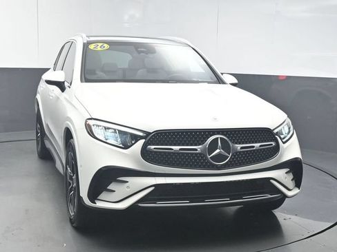 Used 2026 Mercedes-Benz GLC 300 image 3