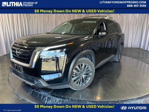 Used 2022 Nissan Pathfinder SL w/ SL Premium Package FWD image 1