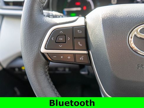 Used 2025 Toyota Sienna XLE w/ XLE Plus Package AWD/4WD image 23