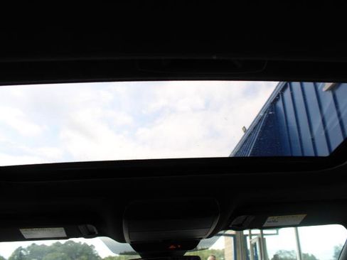 Used 2021 MAZDA MAZDA3 s image 15