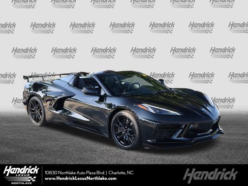 Used 2025 Chevrolet Corvette Stingray Premium Conv w/ Z51 Performance Package RWD image 1