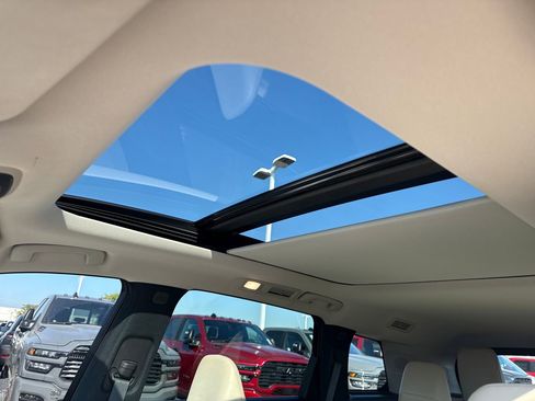 Used 2022 INFINITI QX60 Luxe image 12