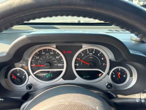 Used 2008 Jeep Wrangler Unlimited Sahara AWD/4WD image 18
