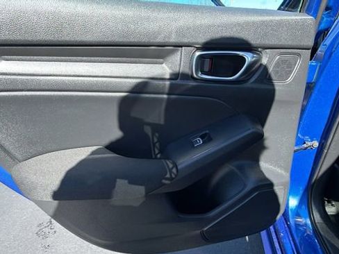 Used 2023 Honda Civic Sport image 14
