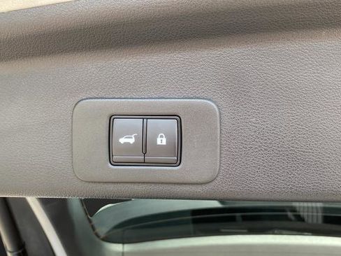 Used 2025 Nissan Murano SL AWD/4WD image 28
