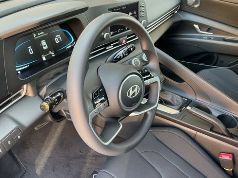New 2026 Hyundai Elantra SE FWD image 23