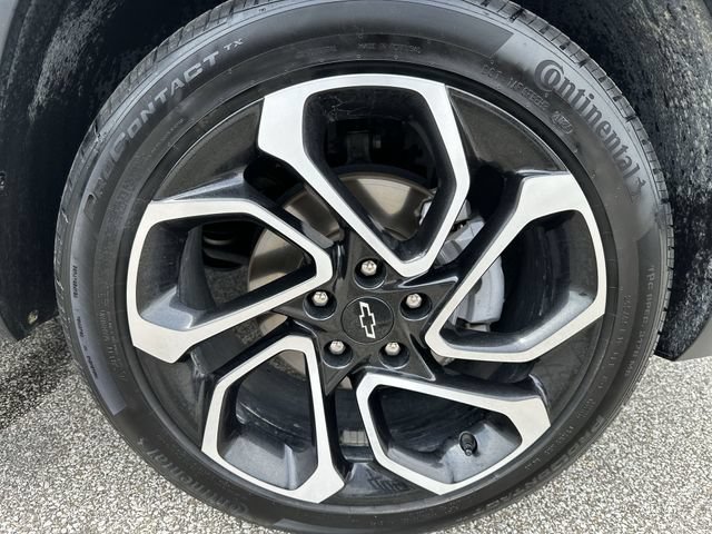 Used 2025 Chevrolet Trax RS w/ Driver Confidence Package FWD image 21