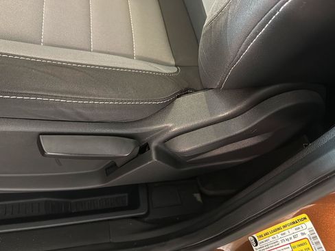 Used 2017 Ford Escape S FWD image 5