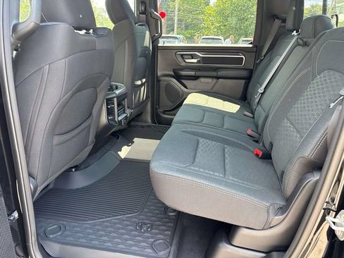 New 2026 RAM 1500 4x4 Crew Cab image 7