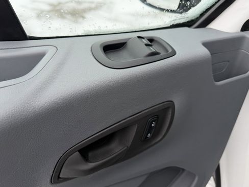 Used 2015 Ford Transit 150 XLT image 30