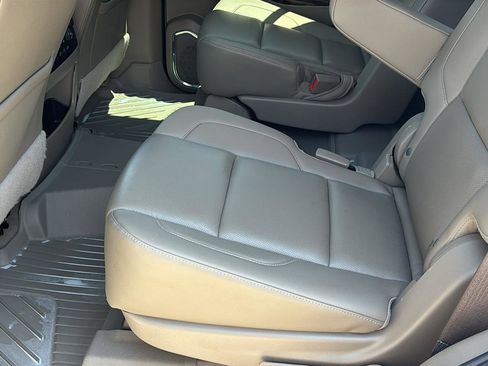 Used 2020 GMC Yukon SLT w/ Open Road Package RWD image 15