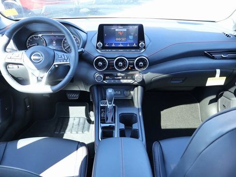 New 2025 Nissan Sentra SR w/ SR Premium Package image 6