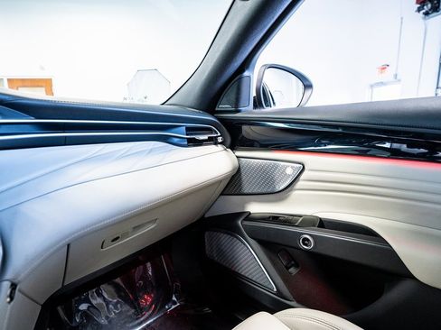 Used 2023 Maserati Grecale Modena image 54