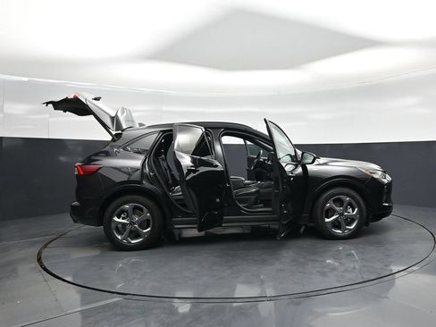 Used 2023 Ford Escape ST-Line w/ Tech Pack #1 FWD image 4