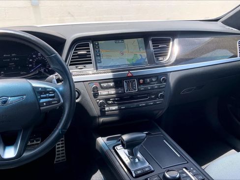 Used 2018 Genesis G80 3.3T Sport RWD image 15