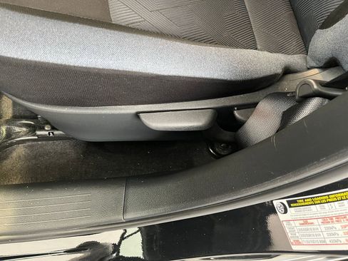 Used 2025 Nissan Versa SV image 23