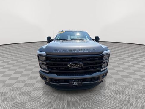 Used 2023 Ford F250 Lariat w/ Black Appearance Package AWD/4WD image 3